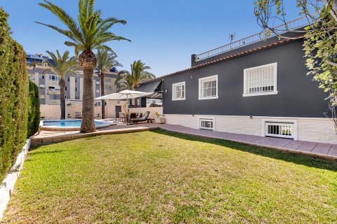 Продажа виллы Торревьеха, Аликанте, Испания 4 спальни, 141м2 №129053 - фото 23