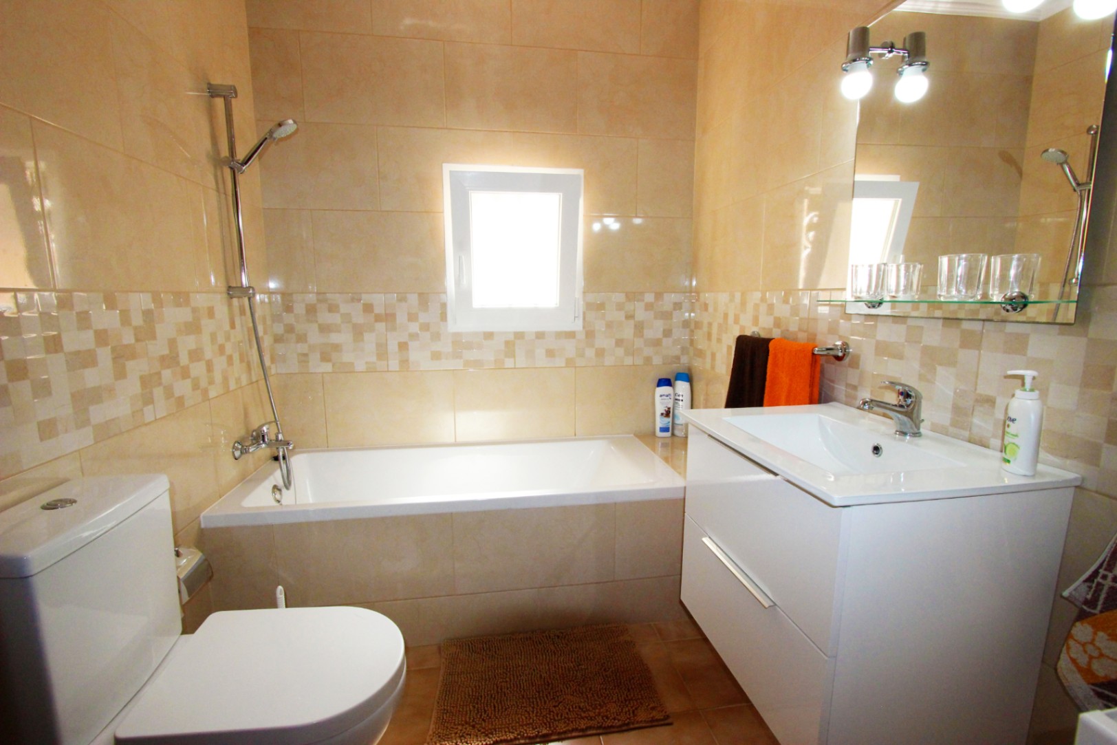 Villa à Calpe, Alicante, Espagne 3 chambres, 352 m2 No. 130172