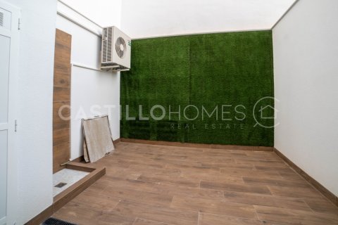 Apartment for sale Torrevieja, Alicante, Spain 2 bedrooms, 70 sq.m. No. 125509 - photo 16