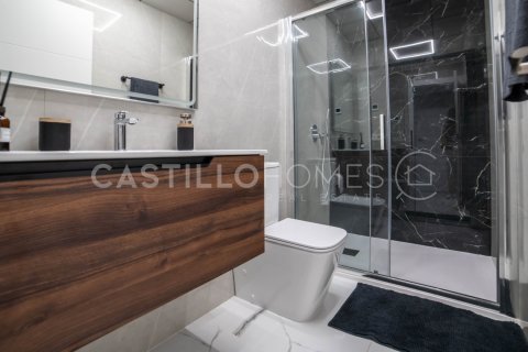 Apartment for sale Torrevieja, Alicante, Spain 2 bedrooms, 70 sq.m. No. 125509 - photo 7