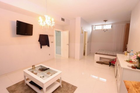 Villa for sale Villamartin, Alicante, Spain 5 bedrooms, 243 sq.m. No. 125464 - photo 28