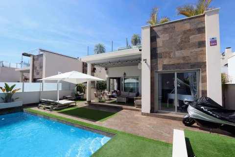 Villa for sale Villamartin, Alicante, Spain 5 bedrooms, 243 sq.m. No. 125464 - photo 3