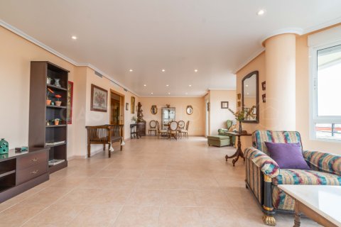 Apartment for sale Torrevieja, Alicante, Spain 5 bedrooms, 212 sq.m. No. 125465 - photo 1