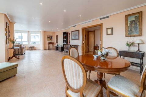 Apartment for sale Torrevieja, Alicante, Spain 5 bedrooms, 212 sq.m. No. 125465 - photo 5