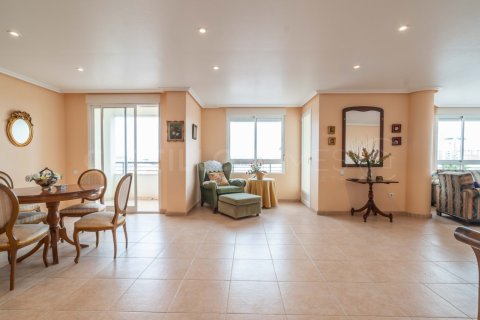 Apartment for sale Torrevieja, Alicante, Spain 5 bedrooms, 212 sq.m. No. 125465 - photo 2