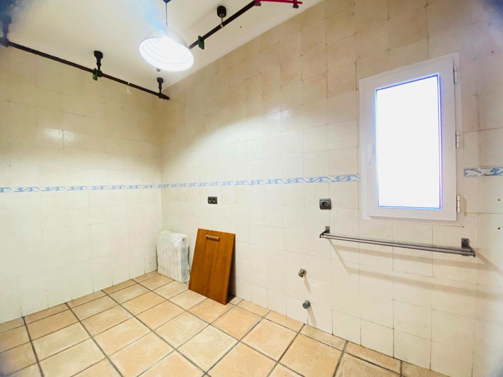 Villa in La Florida, Alicante, Spain 2 bedrooms, 304 sq.m. No. 125412