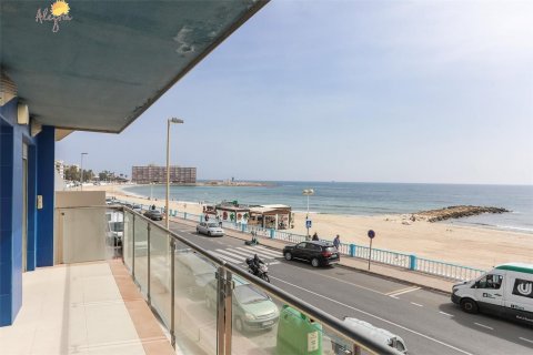 Apartment for sale Torrevieja, Alicante, Spain 4 bedrooms, 175 sq.m. No. 127132 - photo 1