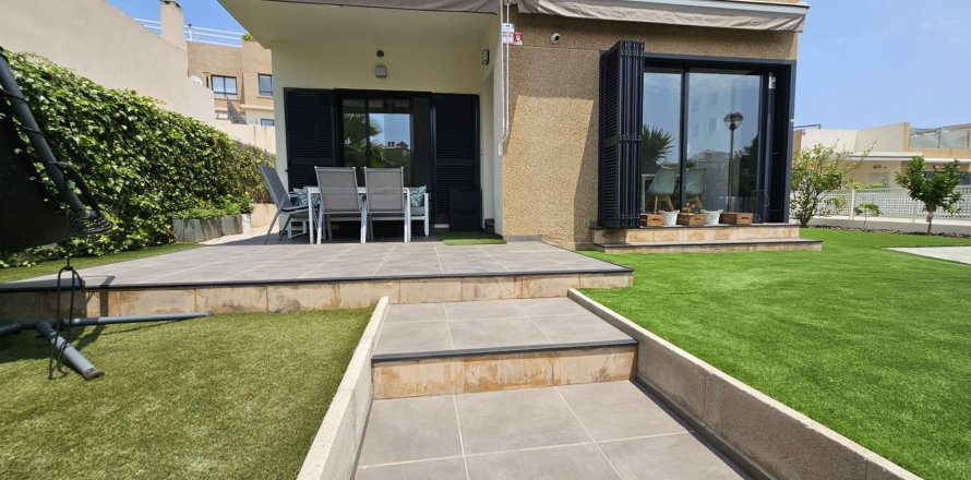 Villa La Regia, Alicante, Spain 3 bedrooms, 74 sq.m. No. 125547