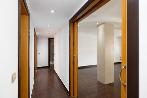 Apartment for sale Malaga, Spain 3 bedrooms, 165 sq.m. No. 122437 - photo 12
