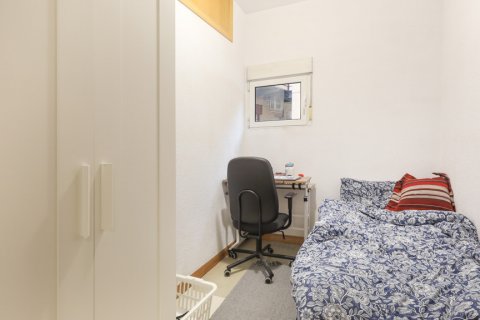 Продажа квартиры в Мадрид, Испания 2 спальни, 56м2 №122436 - фото 19