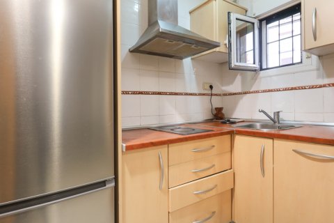 Продажа квартиры в Мадрид, Испания 2 спальни, 56м2 №122436 - фото 12