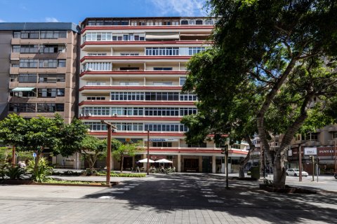 Продажа квартиры в Лас-Пальмас-де-Гран-Канария, Гран-Канария, Испания 3 спальни, 100.6м2 №122435 - фото 3