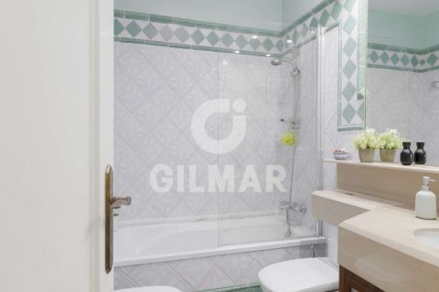 Apartamento en venta Cádiz, España 6 dormitorios, 400 m2 No. 122433 - foto 26