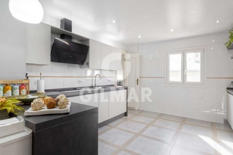 Apartamento en venta Cádiz, España 6 dormitorios, 400 m2 No. 122433 - foto 13