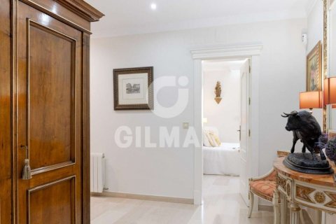 Apartamento en venta Cádiz, España 6 dormitorios, 400 m2 No. 122433 - foto 18