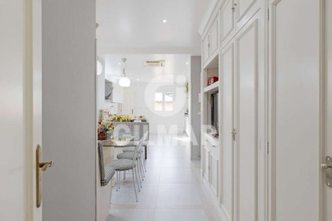 Apartamento en venta Cádiz, España 6 dormitorios, 400 m2 No. 122433 - foto 11