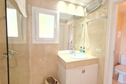 Apartment for rent Illetes (Ses), Mallorca, Spain 2 bedrooms, 100 sq.m. No. 130924 - photo 14