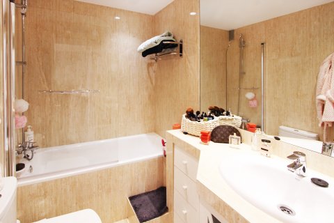 Townhouse for rent Nova Santa Ponsa, Mallorca, Spain 4 bedrooms, 220 sq.m. No. 130929 - photo 7