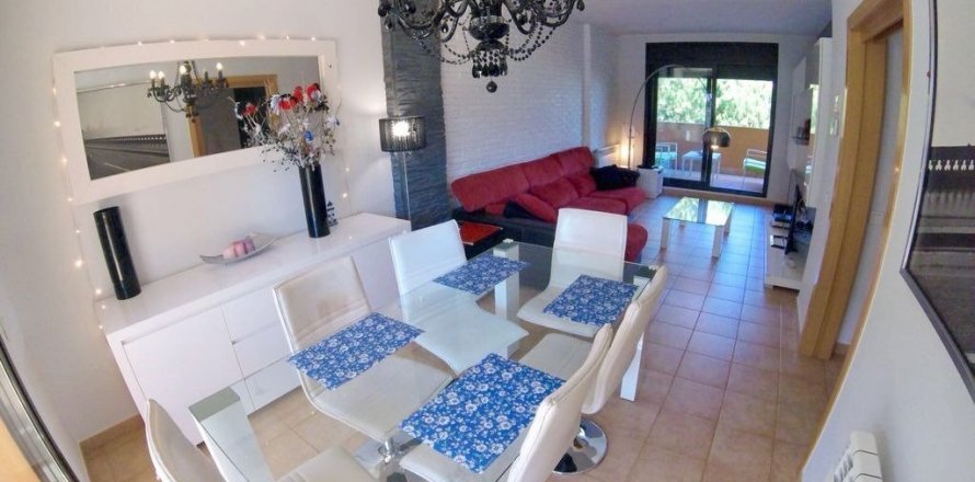 Townhouse Lloret de Mar, Girona, Spain 3 bedrooms, 160 sq.m. No. 130387