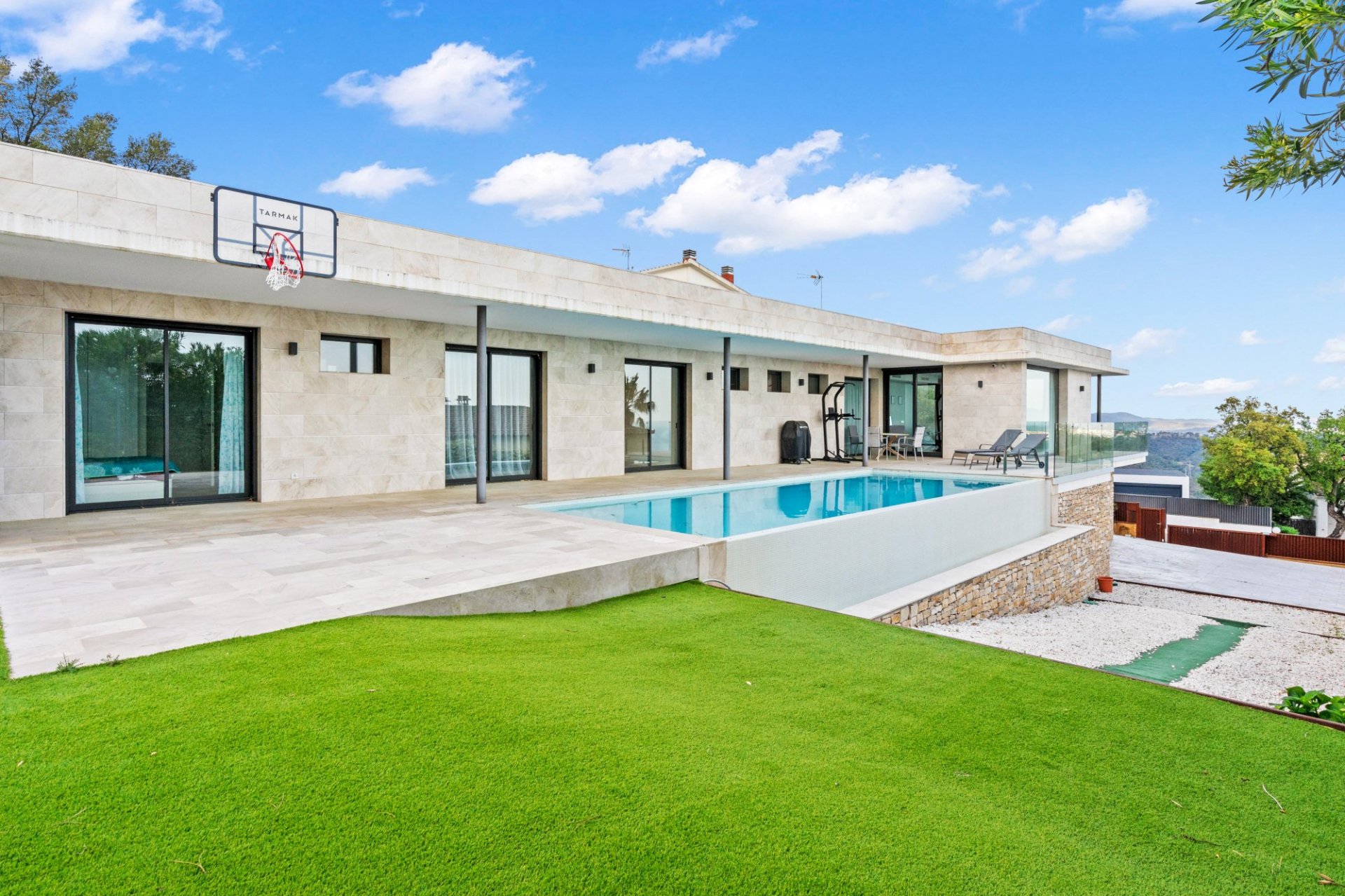 Casa a Platja D'aro, Girona, Spagna 4 camere da letto, 440 mq. N° 130353