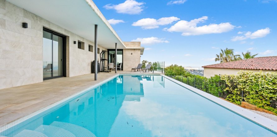 House Platja D'aro, Girona, Spain 4 bedrooms, 440 sq.m. No. 130353