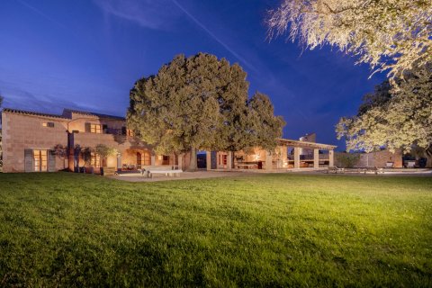 Finca īrēšanai Llucmajor, Mallorca, Spānijā 6 istabas, 1233 m2 Nr. 130943 - attēls 1