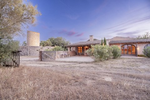 Finca īrēšanai Llucmajor, Mallorca, Spānijā 6 istabas, 1233 m2 Nr. 130943 - attēls 12