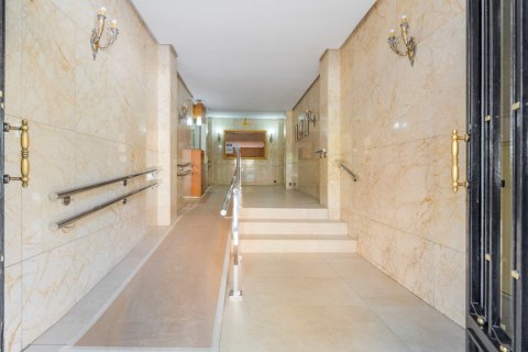 Lägenhet till salu Madrid, Spanien 4 sovrum, 127 kvm. Nr. 120538 - foto 29