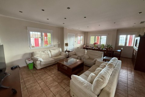 Apartment for sale Santa Pola, Alicante, Spain 7 bedrooms, 513 sq.m. No. 127194 - photo 8