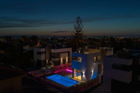 Продажа виллы Торревьеха, Аликанте, Испания 3 спальни, 126м2 №125592 - фото 20