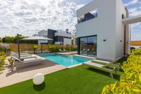 Продажа виллы Торревьеха, Аликанте, Испания 3 спальни, 126м2 №125592 - фото 6