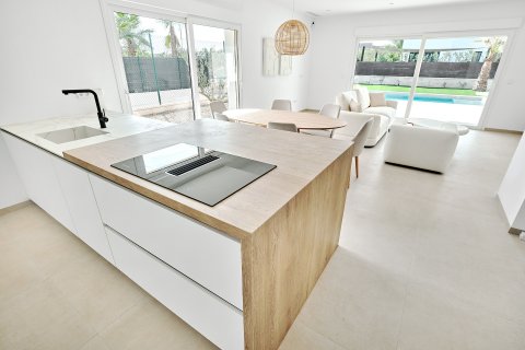 Huvila myytävänä Los Montesinos, Alicante, Espanja, 3 makuuhuonetta, 157 m2 No. 127914 - kuva 19