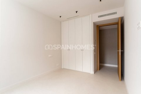 Apartment à vendre Barcelona, Espagne, 4 chambres, 148 m2 No. 132743 - photo 13