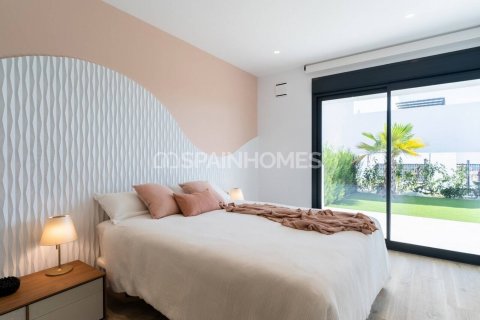 Продажа квартиры в Бенитачель, Аликанте, Испания 2 спальни, 108м2 №120467 - фото 20