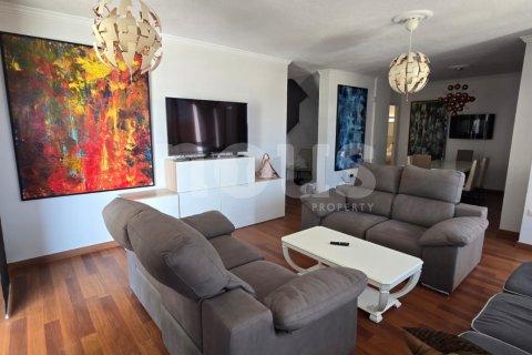 Townhouse for sale San Eugenio, Tenerife, Spain 5 bedrooms, 252 sq.m. No. 130735 - photo 18