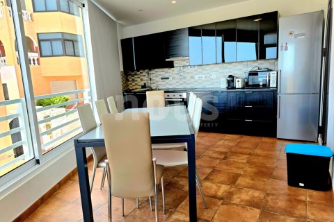 Townhouse for sale San Eugenio, Tenerife, Spain 5 bedrooms, 252 sq.m. No. 130735 - photo 6