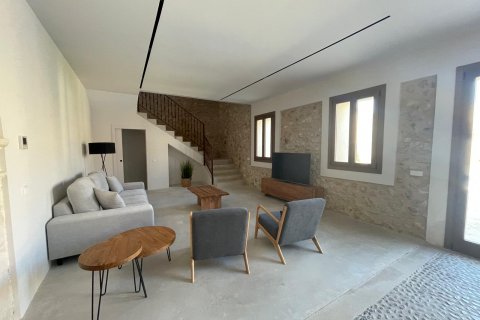 Townhouse for rent Sa Pobla, Mallorca, Spain 5 bedrooms, 484 sq.m. No. 128149 - photo 5