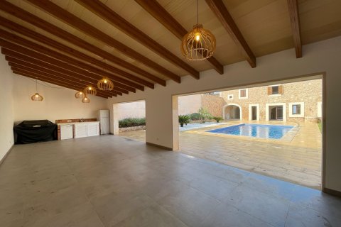 Townhouse for rent Sa Pobla, Mallorca, Spain 5 bedrooms, 484 sq.m. No. 128149 - photo 4