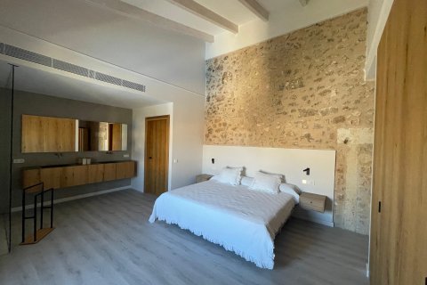 Townhouse for rent Sa Pobla, Mallorca, Spain 5 bedrooms, 484 sq.m. No. 128149 - photo 17
