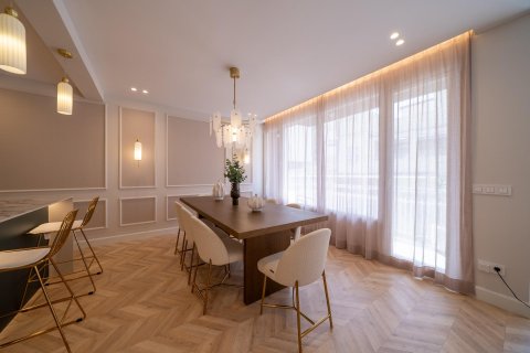Продажа квартиры Мадрид, Испания 3 спальни, 164м2 №130595 - фото 6