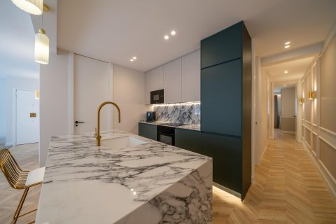 Продажа квартиры Мадрид, Испания 3 спальни, 164м2 №130595 - фото 17