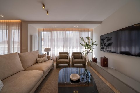 Продажа квартиры Мадрид, Испания 3 спальни, 164м2 №130595 - фото 4