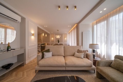 Продажа квартиры Мадрид, Испания 3 спальни, 164м2 №130595 - фото 5