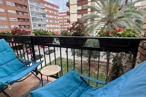 Dzīvoklis īrēšanai Valencia, Spānijā 2 istabas, 80 m2 Nr. 127115 - attēls 8