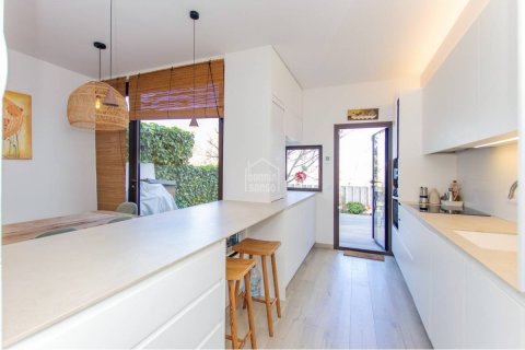 Rindu māja pārdošanā Mahon, Menorca, Spānijā 4 istabas, 207 m2 Nr. 127965 - attēls 6