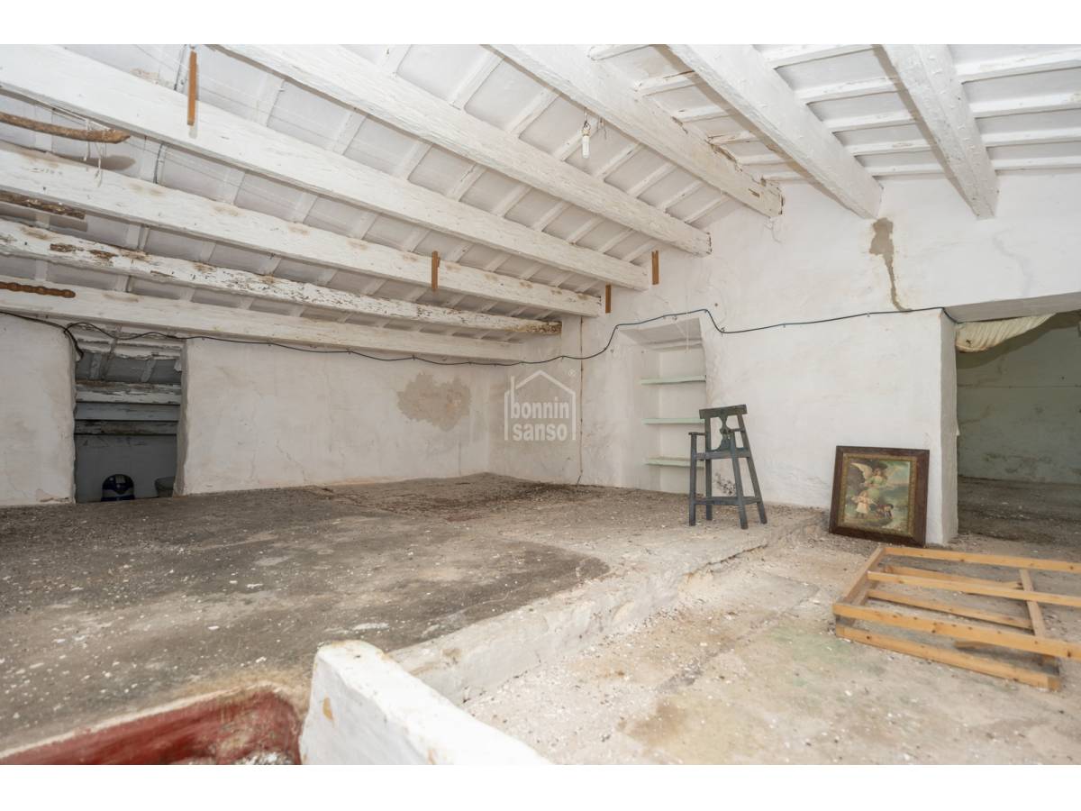 Hus i Es Mercadal, Menorca, Spanien 10 sovrum, 671 kvm. Nr. 127966