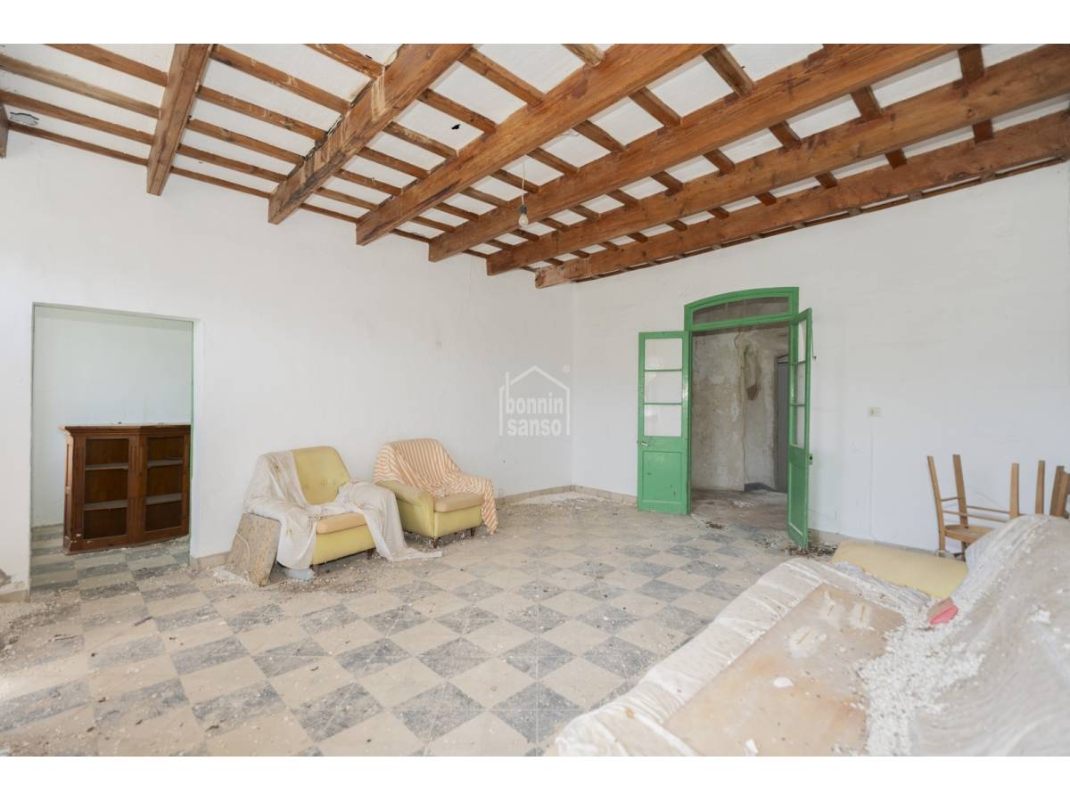 Hus i Es Mercadal, Menorca, Spanien 10 sovrum, 671 kvm. Nr. 127966