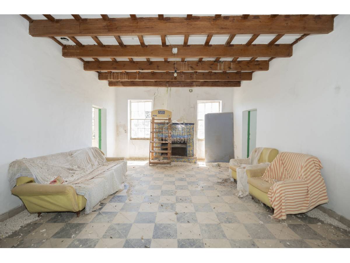 Hus i Es Mercadal, Menorca, Spanien 10 sovrum, 671 kvm. Nr. 127966