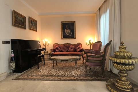 Продажа виллы в Марбелья, Малага, Испания 6 спален, 453.81м2 №121551 - фото 15