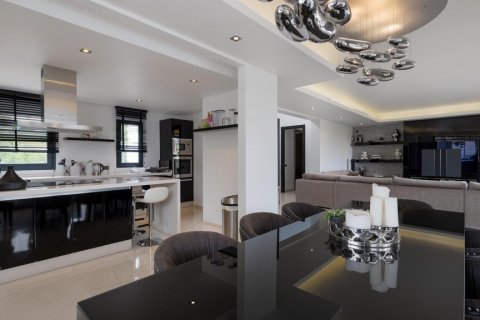 Villa for sale Marbella, Malaga, Spain 5 bedrooms, 582.26 sq.m. No. 121554 - photo 12